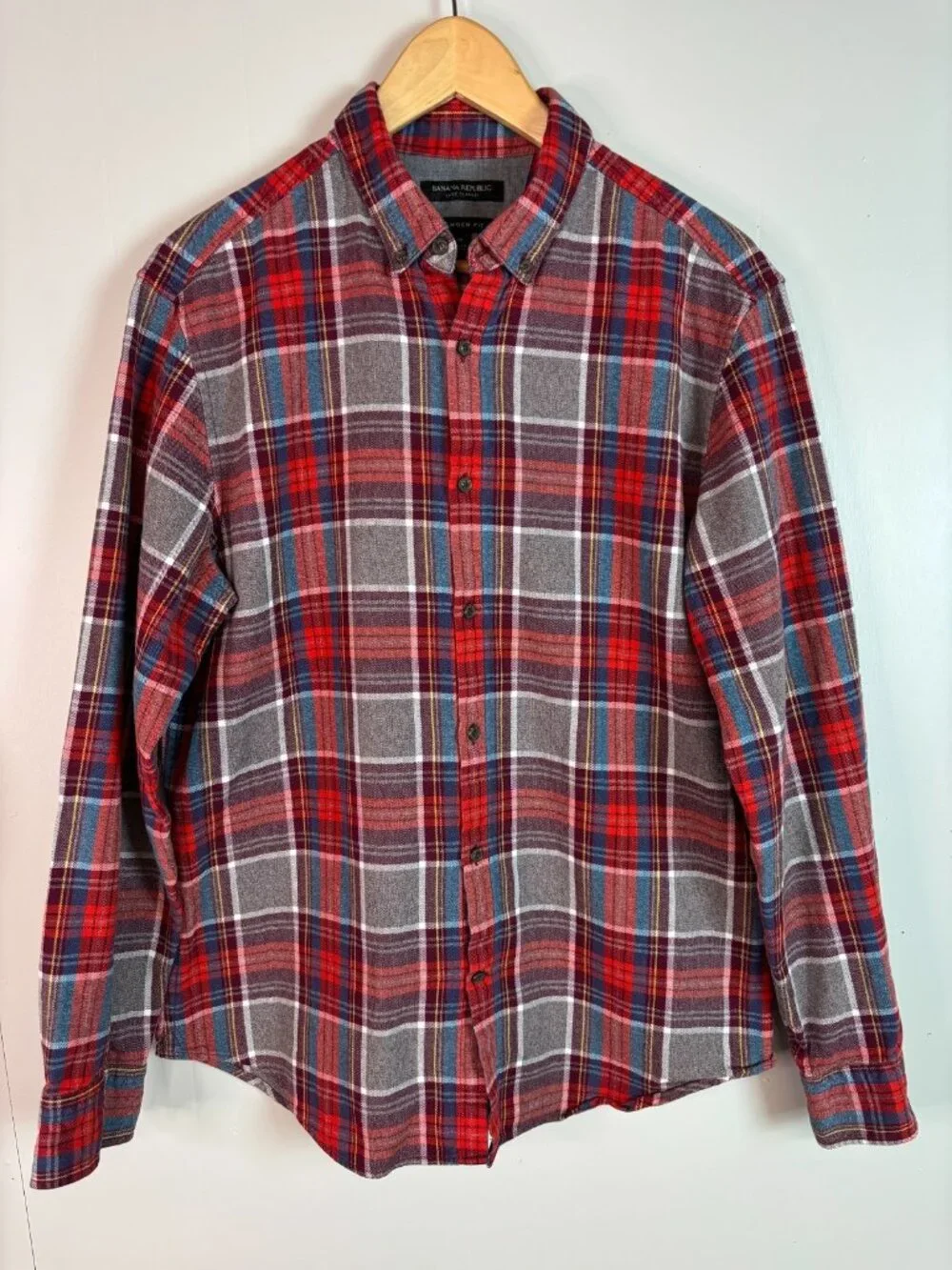 Banana Republic Flannel‎ Shirt Medium Red Plaid Camden Fit Luxe Cotton Men's